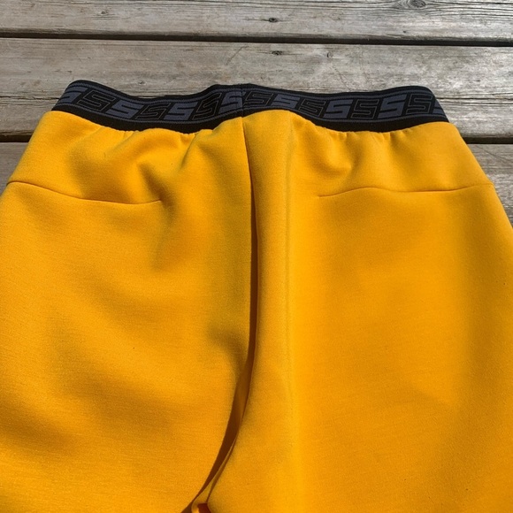 SikSilk Yellow Athletic Shorts – Men’s M – Logo Waistband - Picture 4 of 8